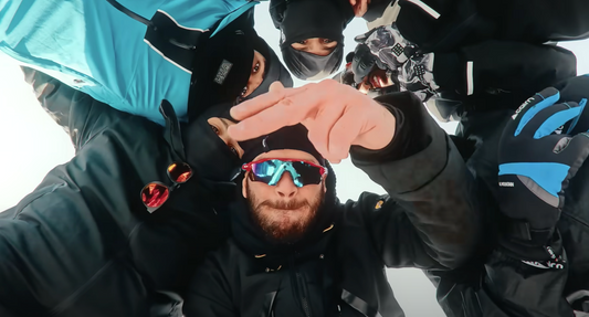 JuL : « Me prends pas la tête », un extrait vidéo inédit de Mise à jour, son nouvel album sorti vendredi